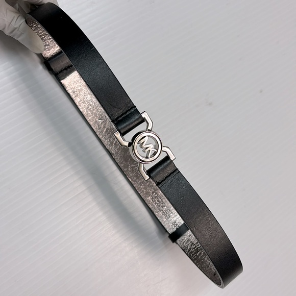 Michael Kors Black Skinny Leather Belt Silver Buckle Adjustable Small - Picture 7 of 7